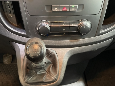 Mercedes-Benz Vito 114 CDI kompakt Würth-Regale R.Cam PDC DAB