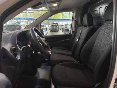 Mercedes-Benz Vito 114 CDI kompakt Würth-Regale R.Cam PDC DAB