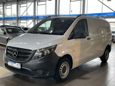 Mercedes-Benz Vito 114 CDI kompakt Würth-Regale R.Cam PDC DAB