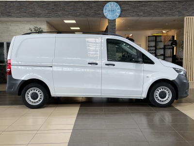 Mercedes-Benz Vito 114 CDI kompakt Würth-Regale R.Cam PDC DAB