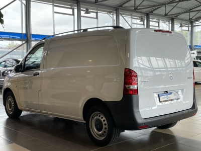 Mercedes-Benz Vito 114 CDI kompakt Würth-Regale R.Cam PDC DAB