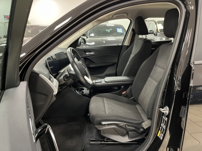 BMW iX1 30 xDrive*LED*Navi*R-Cam*CarPlay*SHZ*Curved*