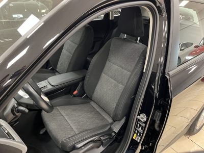 BMW iX1 30 xDrive*LED*Navi*R-Cam*CarPlay*SHZ*Curved*