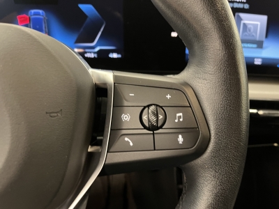 BMW iX1 30 xDrive*LED*Navi*R-Cam*CarPlay*SHZ*Curved*