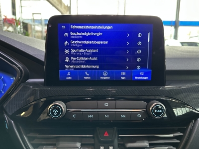 Ford Kuga ST-Line X*AHK*HUD*R-Cam*ACC*LED*Navigation*