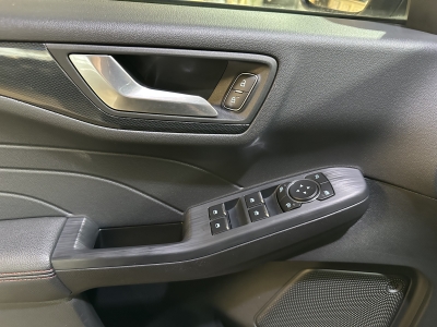 Ford Kuga ST-Line X*AHK*HUD*R-Cam*ACC*LED*Navigation*