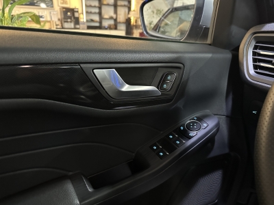 Ford Kuga ST-Line X*AHK*HUD*R-Cam*ACC*LED*Navigation*