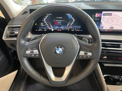 BMW 320 d*LED*Curved*CarPlay*Navi*ACC*SHZ*BMW-Live*