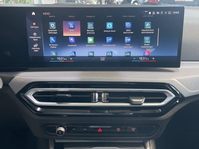 BMW 320 d*LED*Curved*CarPlay*Navi*ACC*SHZ*BMW-Live*
