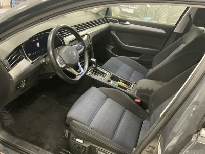 VW Passat GTE*LED*AHK*Navi*KeyLess*ACC*CarPlay*SHZ*