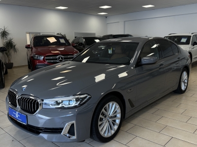 BMW 530 e Luxury-Line Leder*LED*Ambiente*CarPlay*ACC