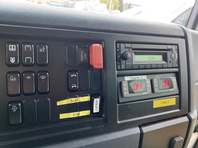 Mercedes-Benz Econic 2633 PLATZ Mülltonnenwaschanlage