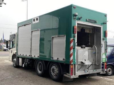 Mercedes-Benz Econic 2633 PLATZ Mülltonnenwaschanlage