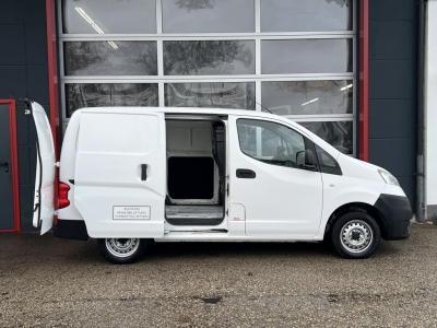 Nissan NV200 Pro Heckt&uuml;ren 180&deg; Schiebet&uuml;r rechts 