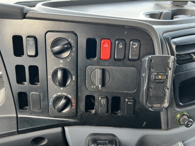 Mercedes-Benz Axor 1833 7m Koffer 2x Schwenkwand LBW Or.382'km