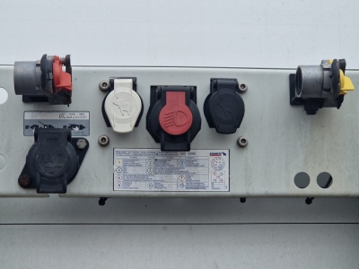 SCHMITZ SCS24/L 13.62 E B 1.Hand Liftachse Edscha Portal