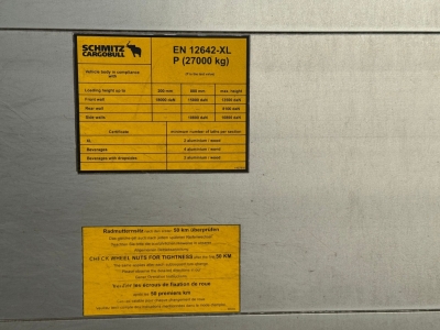 SCHMITZ SCS24/L 13.62 E B 1.Hand Liftachse Edscha Portal