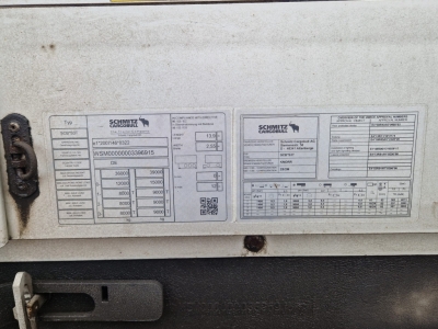 SCHMITZ SCS24/L 13.62 E B 1.Hand Liftachse Edscha Portal