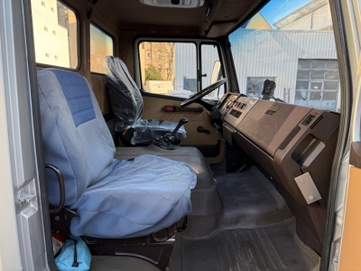 Mercedes-Benz 814 Orig. 269.454km 8,45m Boot Boat Transporter