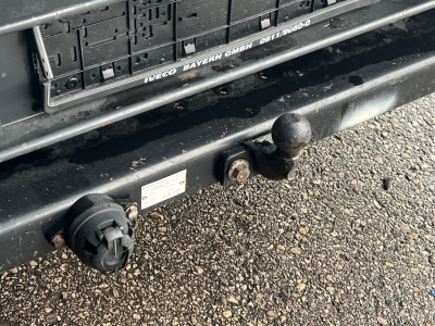 IVECO Daily 35S13 Doppelkabine 140&acute;tkm AHK 7-Sitzer 