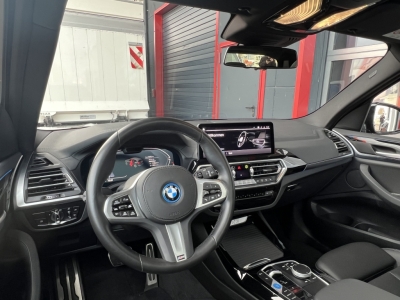 BMW iX3 M Sport BlackLine Panorama PDC 