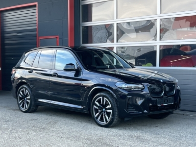 BMW iX3 M Sport BlackLine Panorama PDC 