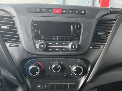 IVECO Daily 35S16 DoKa Klima AHK 7-Sitzer Start/Stop 