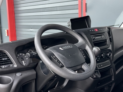 IVECO Daily 35S12 3,1m Koffer 3mRdst LBW Kamera 3-Sitz