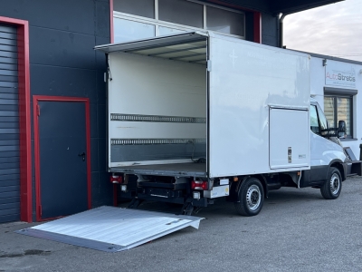 IVECO Daily 35S12 3,1m Koffer LBW B&Auml;R Kamera 3-Sitz