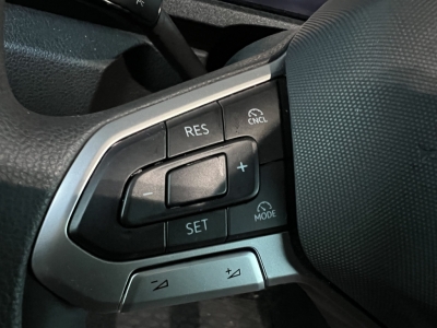 VW Caddy 2.0 TDI Basis 4x4 ACC Spurhalte Airbag OK