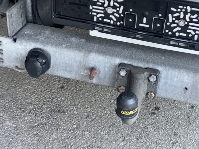 IVECO Daily 35S14 Klima 4,1m Koffer + LBW AHK Kamera
