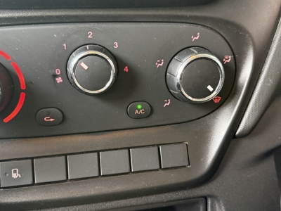 IVECO Daily 35S14A Hi-Matic Klima 4,35m Portalt&uuml;ren