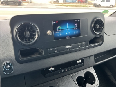 Mercedes-Benz Sprinter 516 CDI UltraMaxi XXL MBUX AHK Kamera 