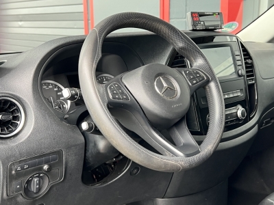 Mercedes-Benz Vito 114 CDI Pro 4x4 Extralang 9 Sitzer NAVI PDC