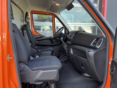 IVECO Daily 35S14A Hi-Matic Klima 4,35m Koffer Kamera