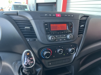 IVECO Daily 35S14A Hi-Matic Klima 4,35m Koffer Kamera
