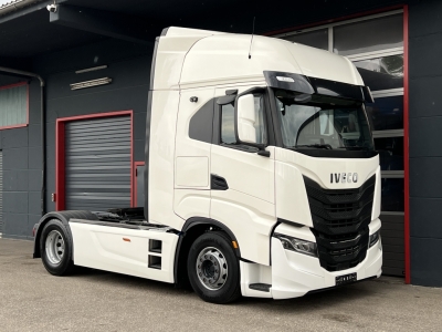 IVECO S-WAY AS440S48 ACC Intarder Klima Aerokit 2xTank