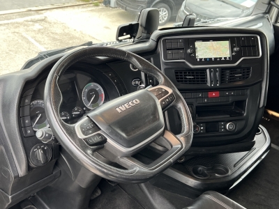 IVECO S-WAY AS440S48 ACC Intarder Klima Aerokit 2xTank