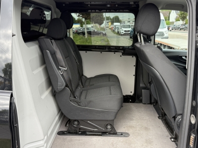 Mercedes-Benz Vito 119 Mixto 4x4 Klima Kamera Navi 4 SitzerPDC