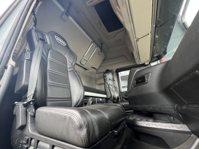 IVECO S-WAY AS440S48 E6d ACC Intader NAVI 2xTank Leder