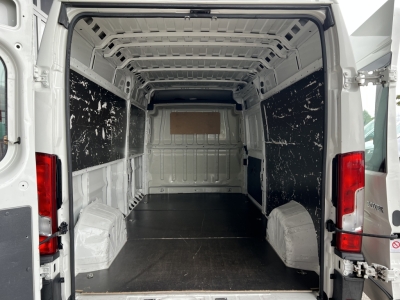 Peugeot Boxer L3H2 Pro BlueHDi Navi Kamera 3-Sitzer 