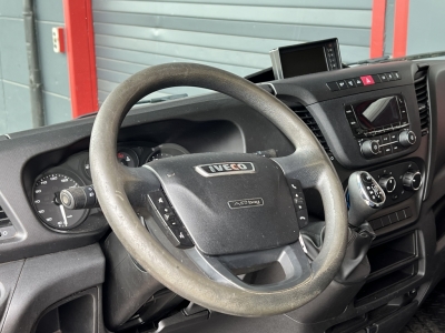 IVECO Daily 35S14A Hi-Matic Klima 4,35m Kamera 1-Hand