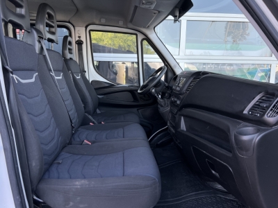 IVECO Daily 35S14 Doka 7-Sitzer Klima 3,5t AHK 61.tkm