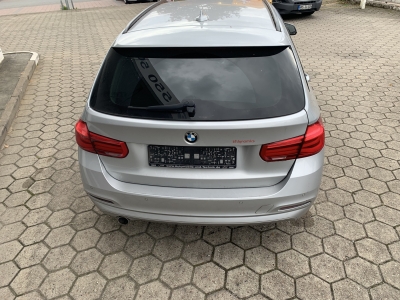 BMW 318 d Aut.Touring Navi LED Sportsitze PDC