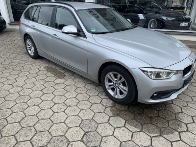BMW 318 d Aut.Touring Navi LED Sportsitze PDC