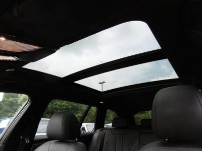 BMW 520 dA Touring Sport Line HUD LED Leder Nav Pano