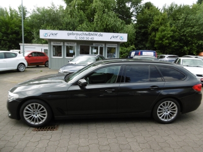BMW 520 dA Touring Sport Line HUD LED Leder Nav Pano