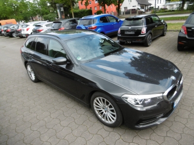 BMW 520 dA Touring Sport Line HUD LED Leder Nav Pano