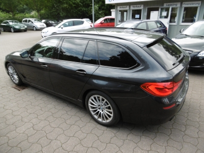 BMW 520 dA Touring Sport Line HUD LED Leder Nav Pano