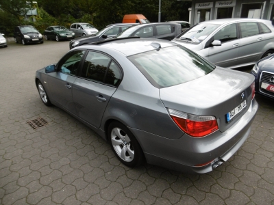 BMW 525 i Aut. Leder Xenon EGSD Tempomat Sitzhzg.PDC